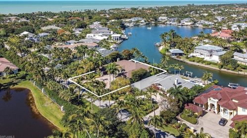 375 21 Ave, Naples FL 34116-5721 exterior