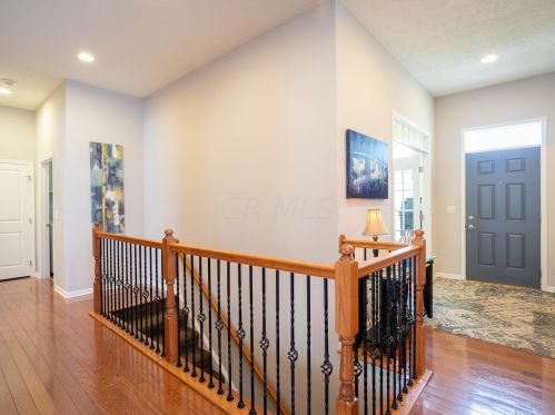 2123 Gardenia Dr, Pataskala, OH 43062-6017