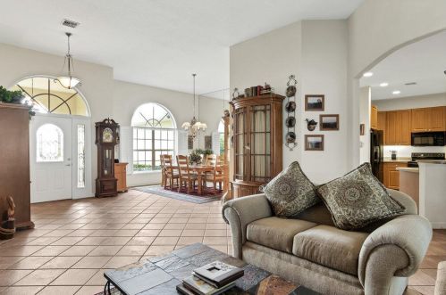 3966 9th Ln, Vero Beach FL  32960-6123 exterior