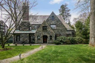 14 Campden Rd, Scarsdale, NY 10583-3302