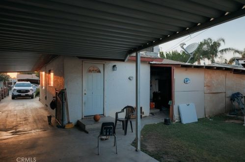 10609 Santa Ana St, Lamont, CA 93241-2016