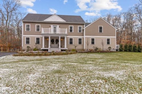 660 Lake Rd, Tiverton, RI 02878-3434
