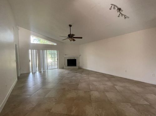1216 Windward Dr, Apopka, FL 32703-6525
