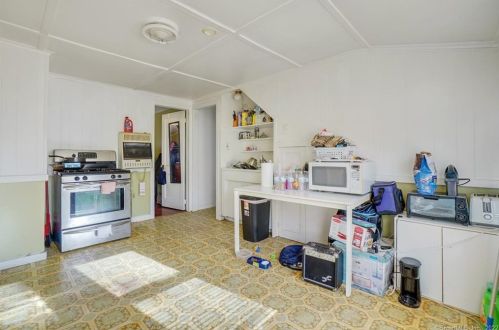 69 Emmett Ave, Derby CT 06418-1231 exterior