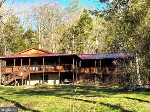 6319 Page Valley Rd, Richmond National Battlefiel VA  22835-7612 exterior