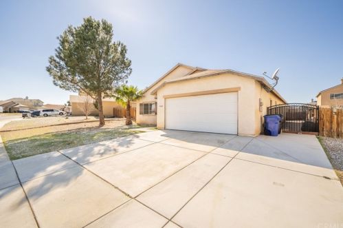 13642 Winewood Rd, Victorville, CA 92392-1287