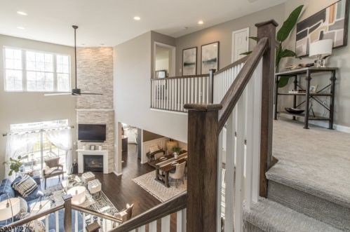 4 Stevens Ln, Martinsville NJ  08836-2249 exterior