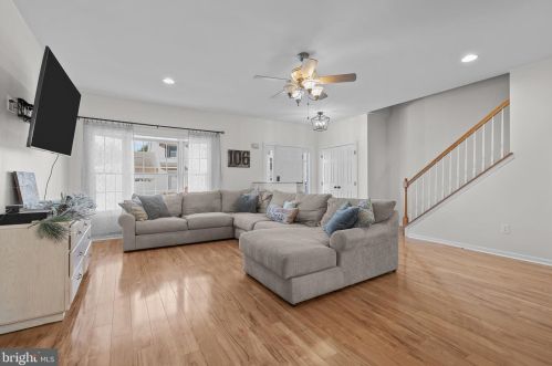 106 Marble House Dr, Bear DE  19701-4028 exterior