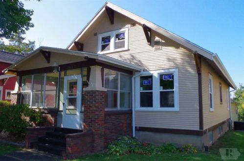 1947 Sunnyside Ave, Burlington, IA 52601-4426