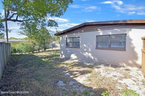 1028 Park Ave, Titusville FL  32780-3981 exterior