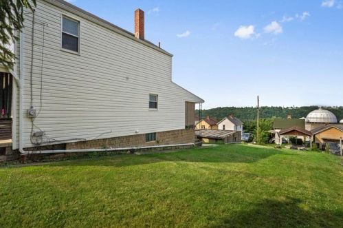 822 Shady Ave, North Charleroi PA  15022-1860 exterior