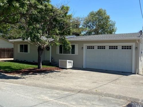 1170 Irwin Ln, Santa Rosa, CA 95401-5613