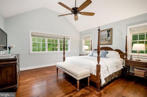 527 Tennis Ave, Prospectville PA 19002-6016 exterior