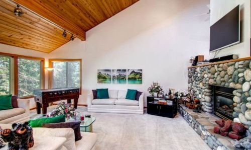 333 Skidder Trl, Truckee CA 96161-3931 exterior