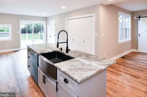 380 Ivy Mills Rd, Glen Mills PA  19342-1424 exterior