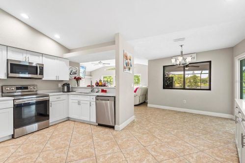 705 Chancellar Dr, Lutz FL  33548-4512 exterior
