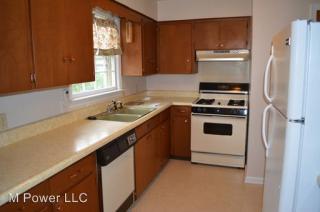 1307 Devon Ln, Harrisonburg VA  22801-5201 exterior