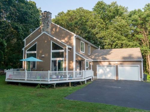 56 Bmw Dr, Norwich, CT 06351-2652