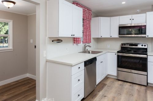 15649 Spunky Canyon Rd, Santa Clarita CA  91390-4904 exterior