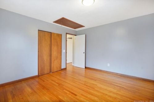 37 Victoria Dr, Colchester CT  06415-2319 exterior