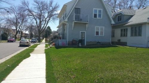 2061 62nd St, Milwaukee WI  53219-1423 exterior