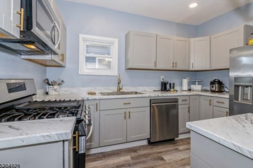104 Munn Ave, East Orange, NJ 07018-3402
