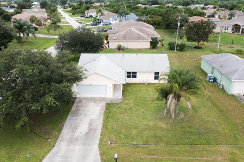 4257 Jarmer Rd, Fort Pierce, FL 34953-5641