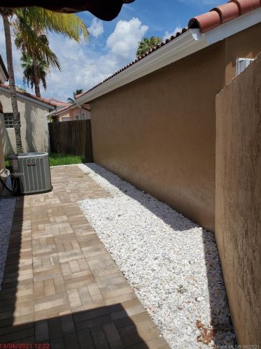 4800 152nd Way, Hollywood, FL 33027-3657