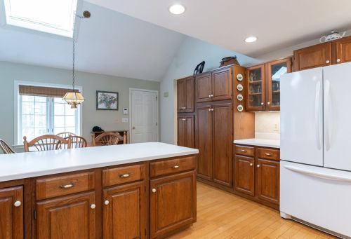 34 Atherton Ln, Amherst NH  03031-3066 exterior