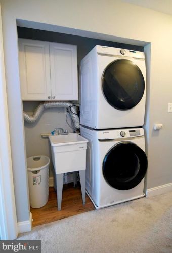 6 Fillmore Pl, Lawrence Township NJ  08648-4338 exterior