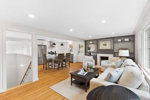 12 Clear Lake Rd, North Branford CT  06471-1574 exterior