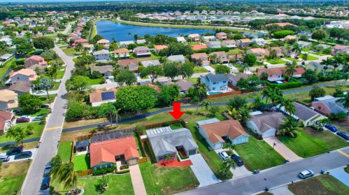 9814 Goldenrod Dr, Boynton Beach, FL 33437-3606