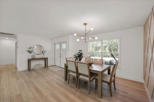 300 Country Clb Dr, Naples FL 34110-1144 exterior