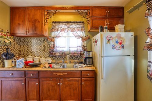 4868 40, Milwaukee WI 53209-5204 exterior