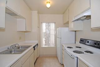 3235 Armstrong St, San Diego CA  92111-4972 exterior