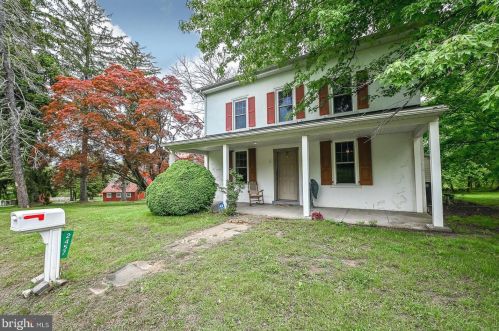 2457 Sanatoga Rd, Gilbertsville, PA 19525-9736
