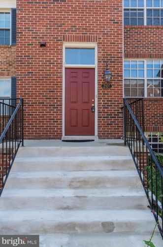 2107 Hutchison Grove Ct, Falls Church VA  22043-2591 exterior