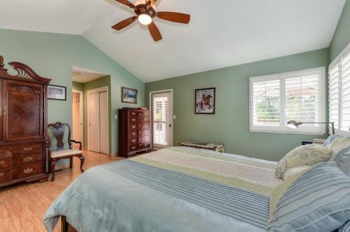 102 Seafarer Ct, Folsom CA  95630-2332 exterior