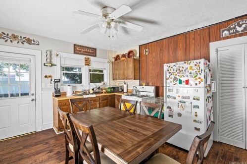 8 Fairview Pl, Rye Brook NY  10573-4822 exterior