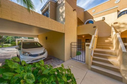 607 Beachwalk Cir, Naples FL  34108-8715 exterior