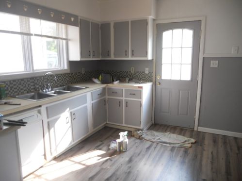 279 Cedar Ave, Hermitage, PA 16146-2609