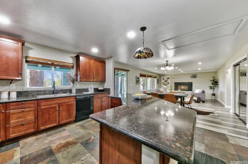 2475 Wagon Train Trl, South Lake Tahoe CA  96150-6838 exterior