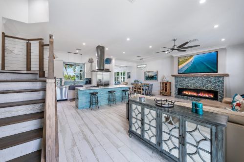 428 Anchorage Ln, West Palm Beach, FL 33408-4806