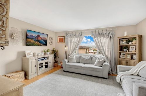 851 Las Lomas Dr, La Habra, CA 90631-2232