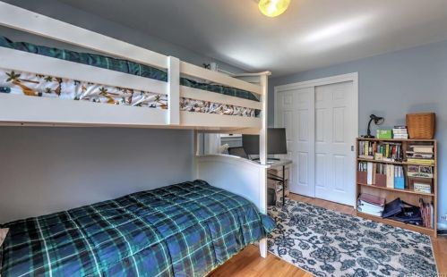 51 Westwood Rd, Milford CT  06461-2752 exterior