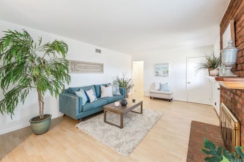 6350 San Rolando Cir, Buena Park CA  90620-3637 exterior