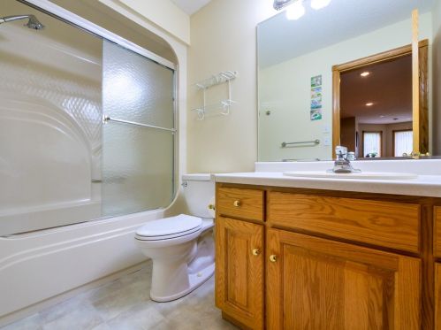 315 Country Club Rd, Melrose MN  56352-1516 exterior
