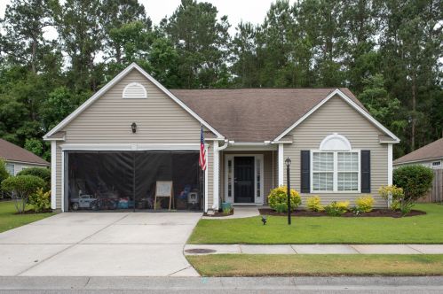 1444 Wellesley Cir, Mount Pleasant SC  29466-9053 exterior