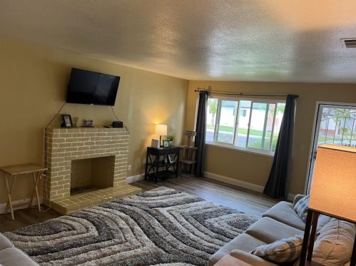 2213 Vicki Dr, Modesto CA  95350-3468 exterior