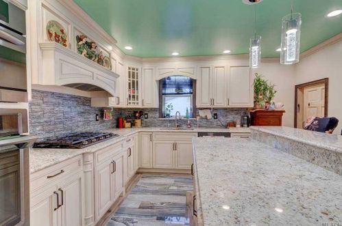 1350 Spur Dr, Islip Manor NY  11751-1117 exterior